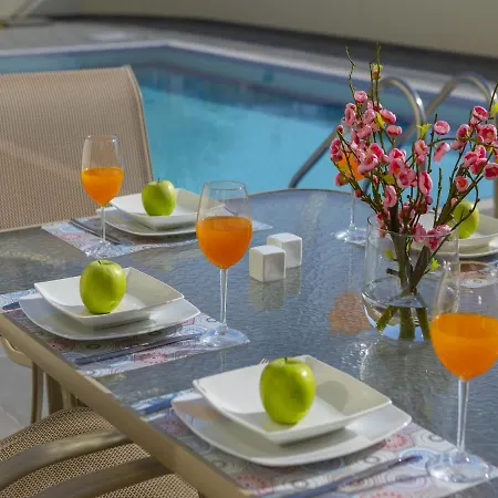 Theodora 1 * פרוטאראס